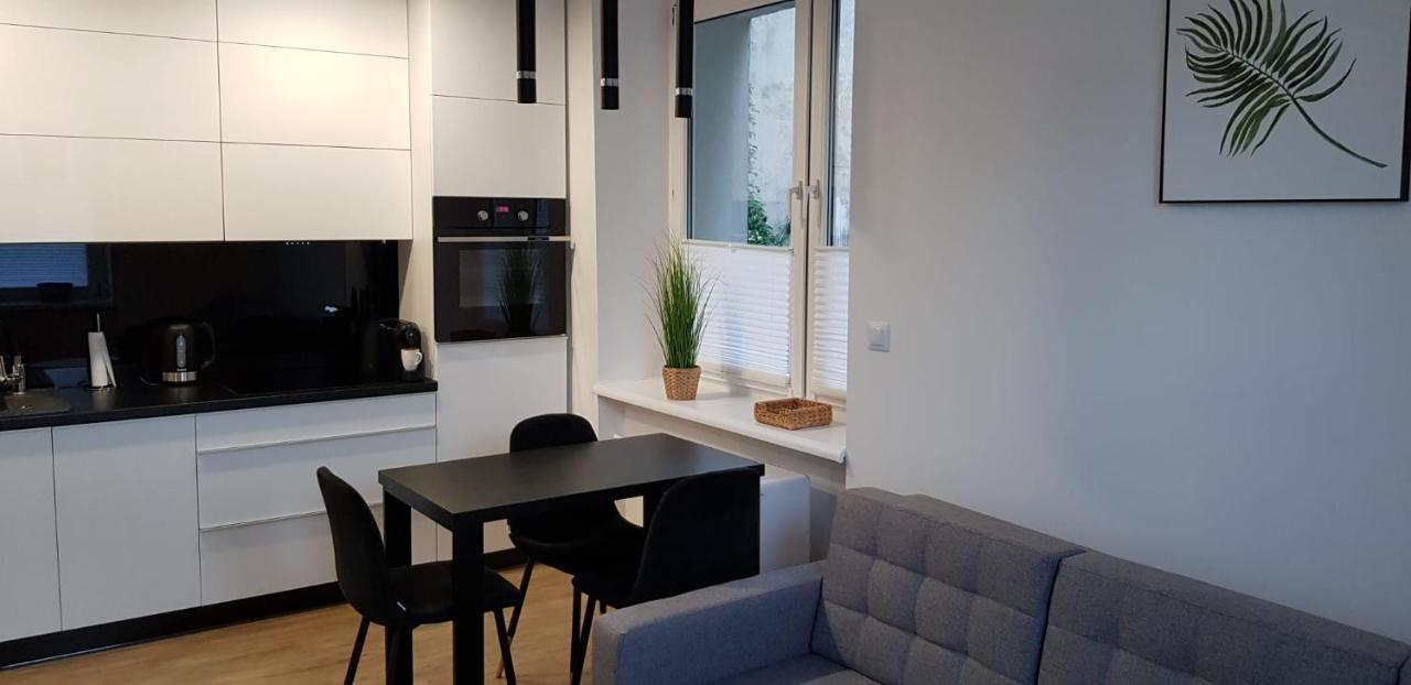 Apartament Premium Czestochowa Bagian luar foto