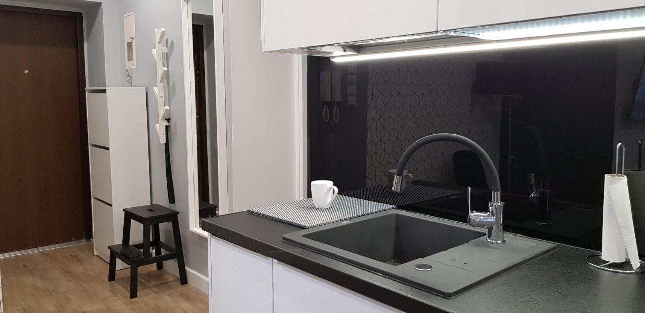Apartament Premium Czestochowa Bagian luar foto