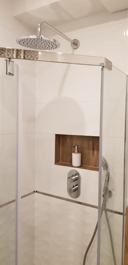 Apartament Premium Czestochowa Bagian luar foto
